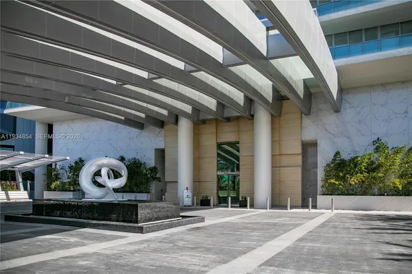 $18,800,000 | 18501 Collins Avenue, Unit 4003/4004, Sunny Isles Beach, FL 33160