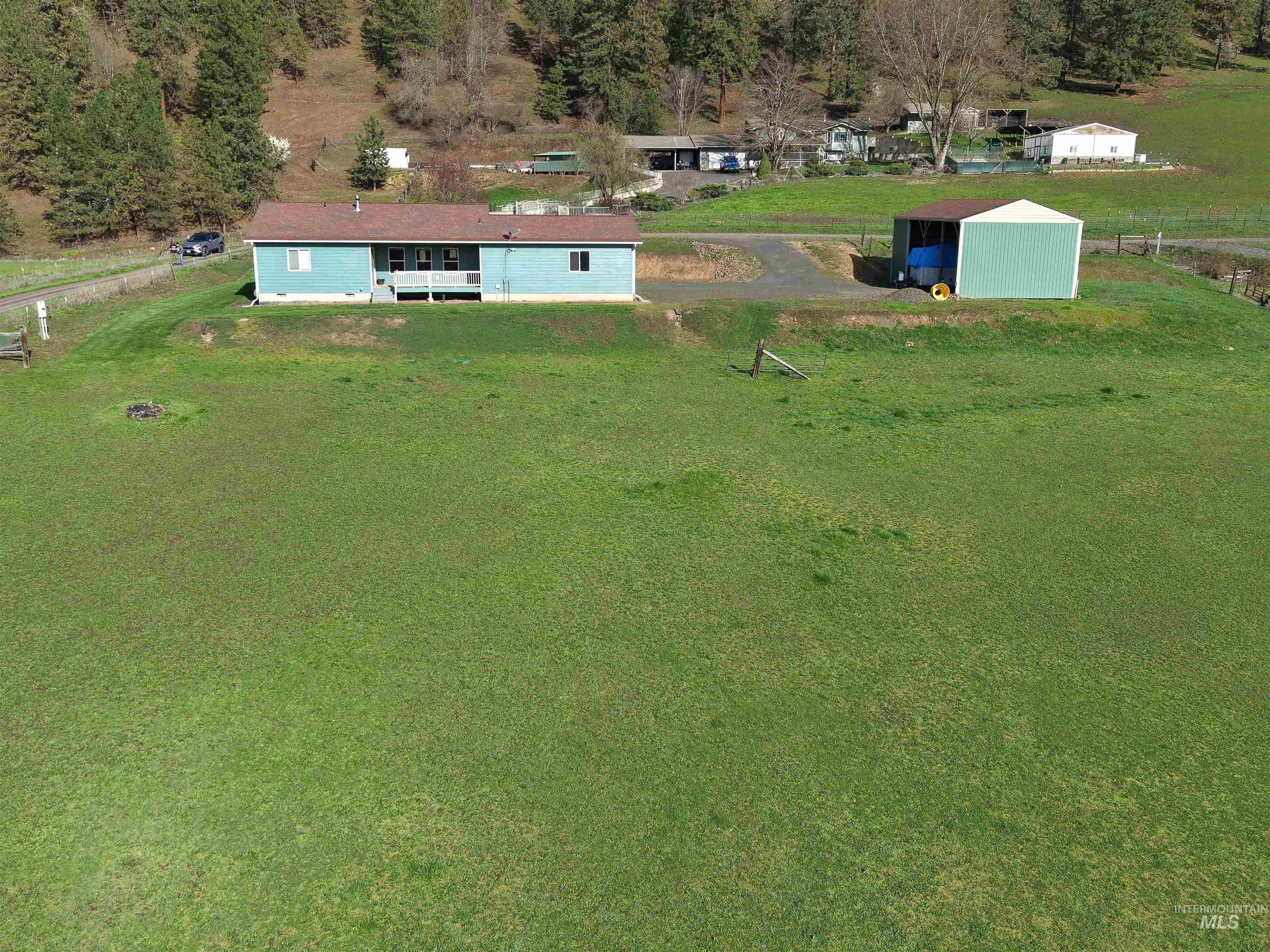 268 Mattoon Road Kamiah, ID 83536 - Photo 4 of 37