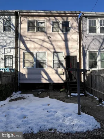 $399,000 | 1813 M Street Northeast, Washington, DC 20002