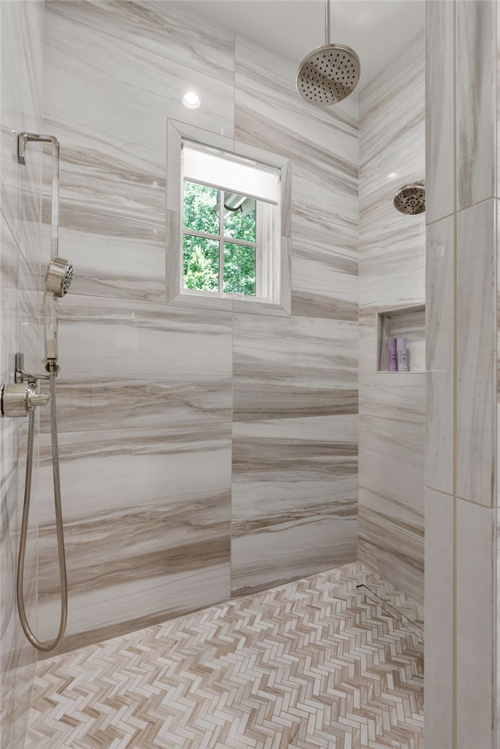 184 Hickory Springs Way Six Mile, SC 29682 - Photo 17 of 50