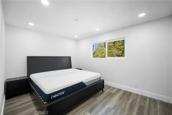 $2,700 | 7231 1/2 Apperson Street, Tujunga, CA 91042