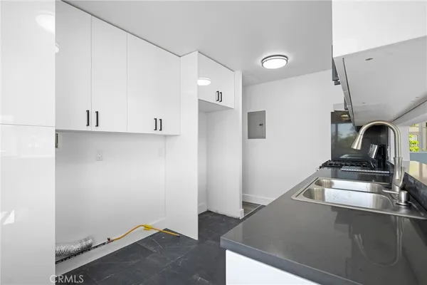 $2,700 | 7231 1/2 Apperson Street, Tujunga, CA 91042