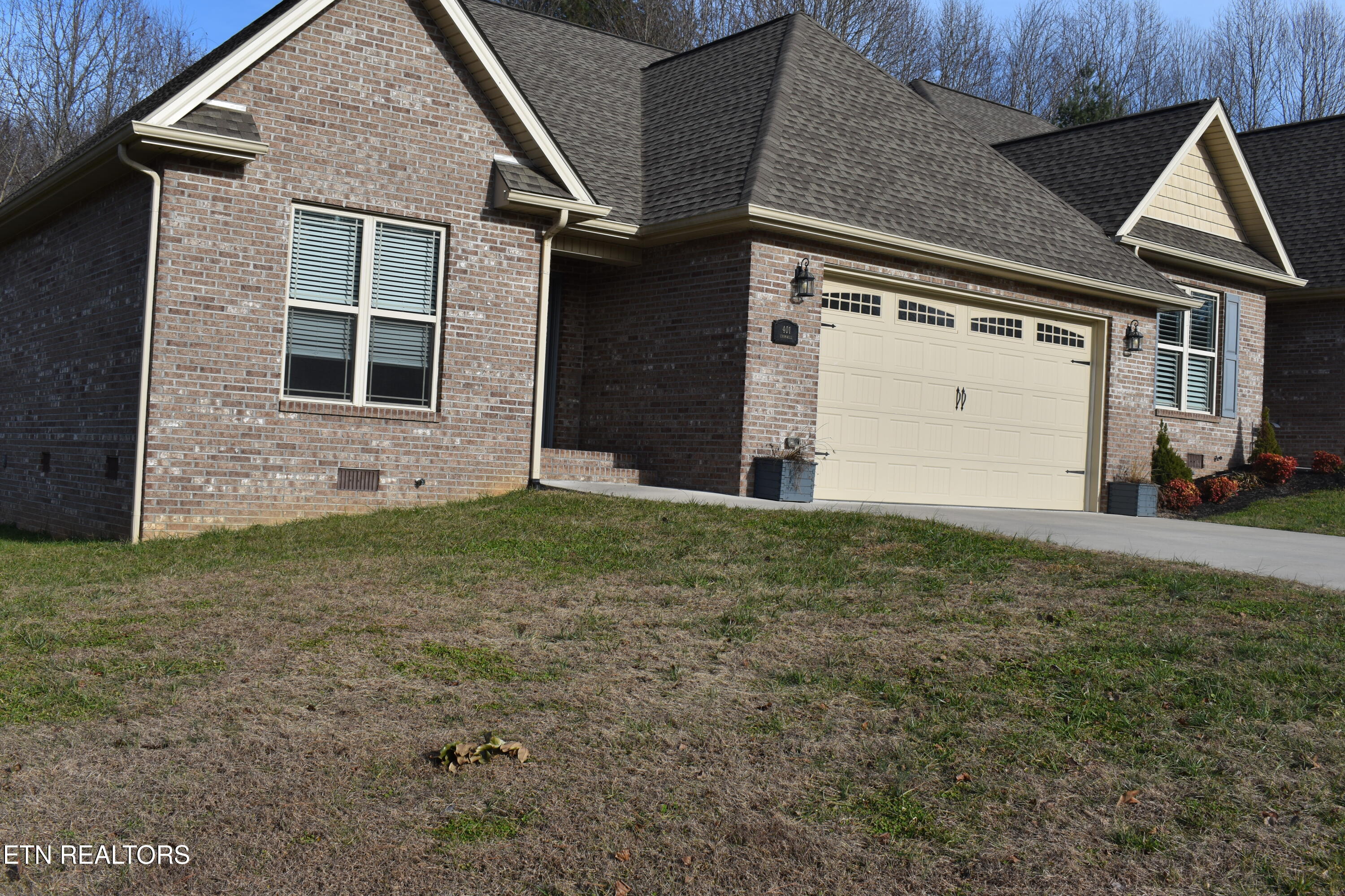401 Cromwe Street Harrogate, TN 37752 - Photo 5 of 26 DSC_0002