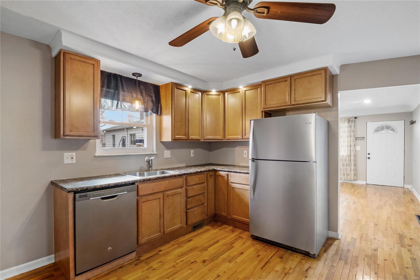 321 M Street Edwardsville, IL 62025 - Photo 8 of 30