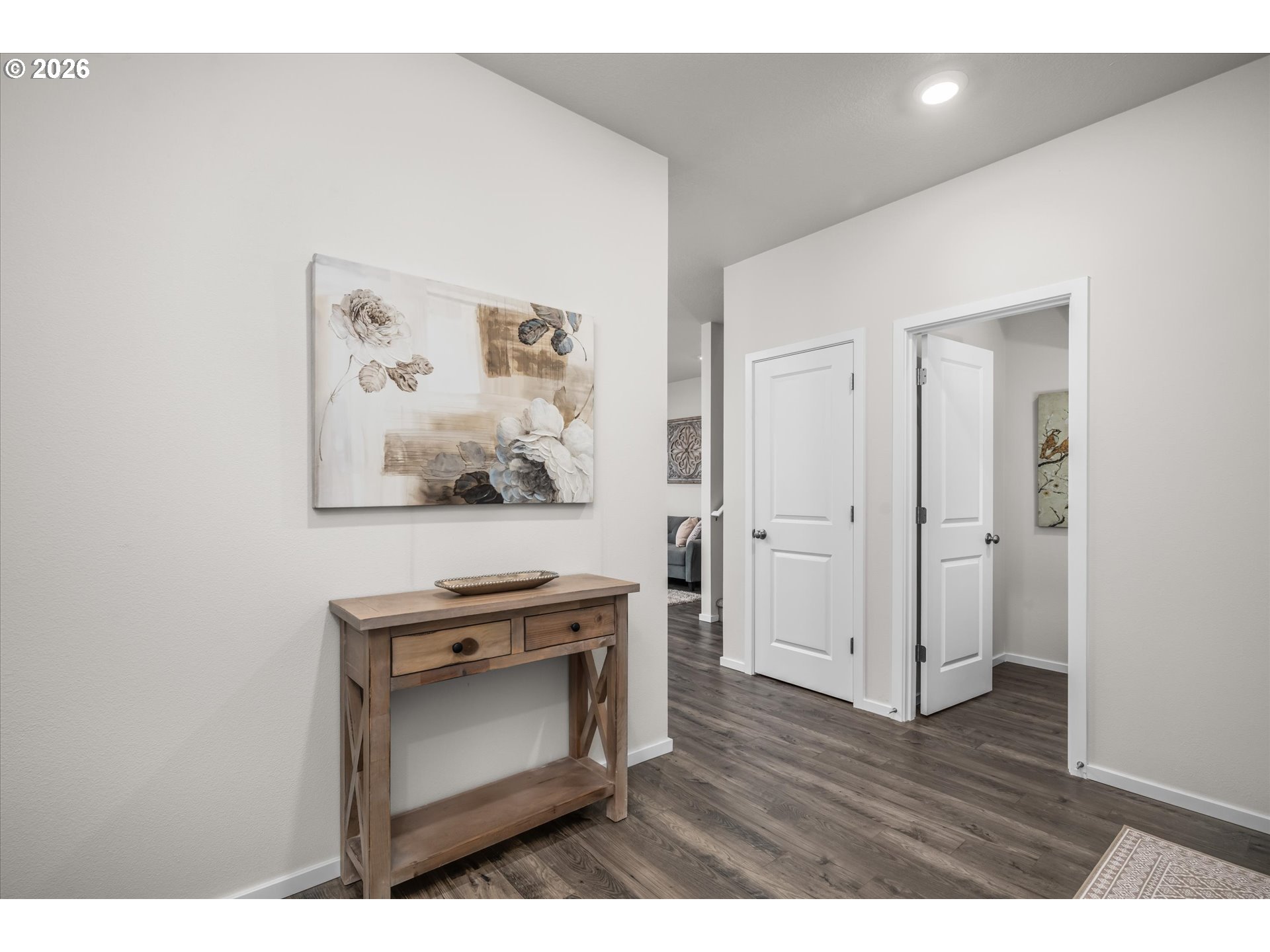 2938 Fenya Street Springfield, OR 97477 - Photo 4 of 35 Entrance/Foyer