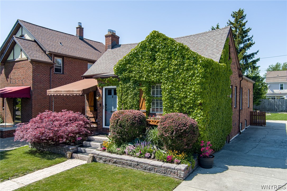 354 Wardman Road Tonawanda, NY 14217 - Photo 1 of 48