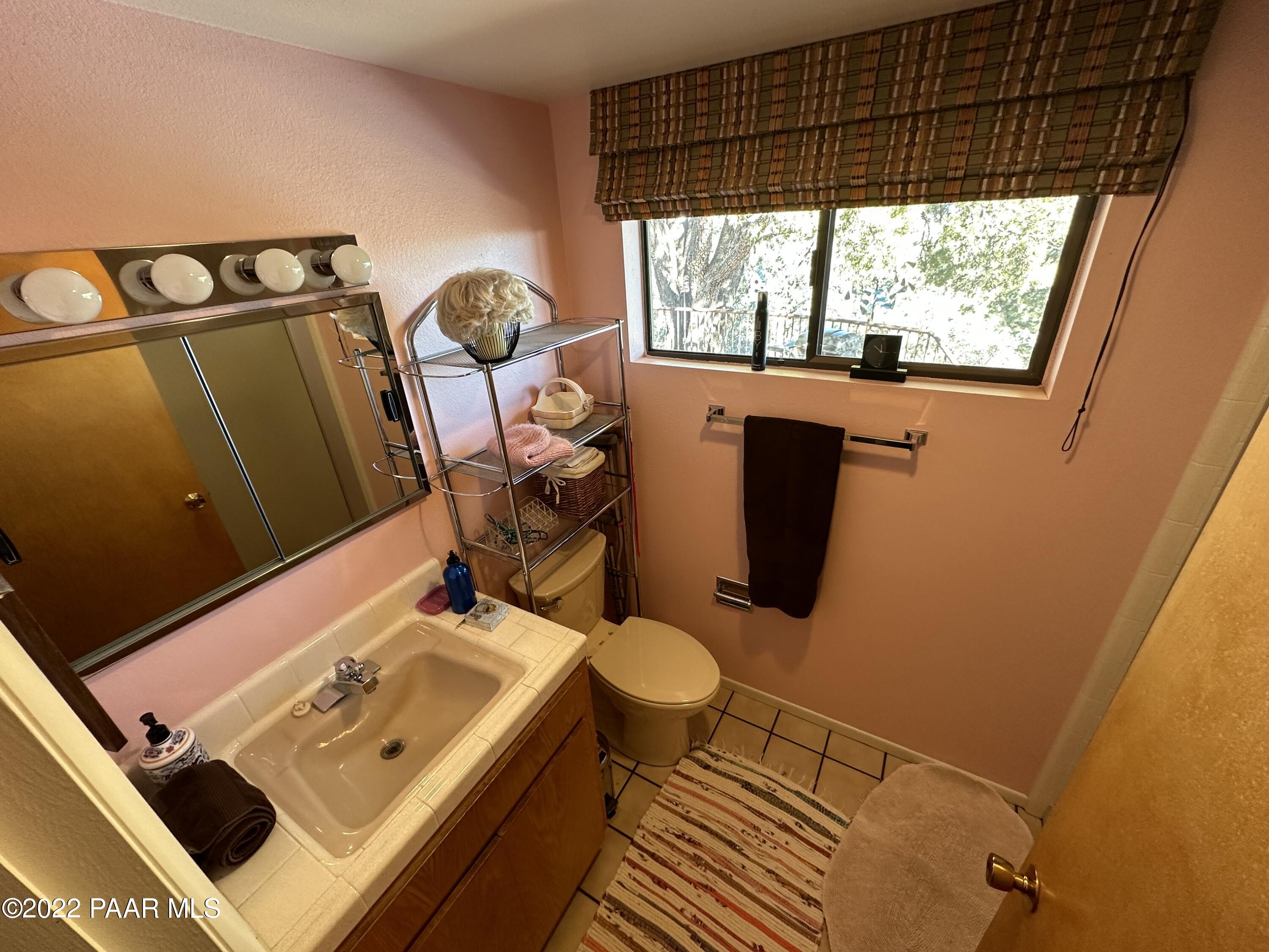 26 Pinnacle Road Prescott, AZ 86305 - Photo 24 of 59 Guest quarters bath