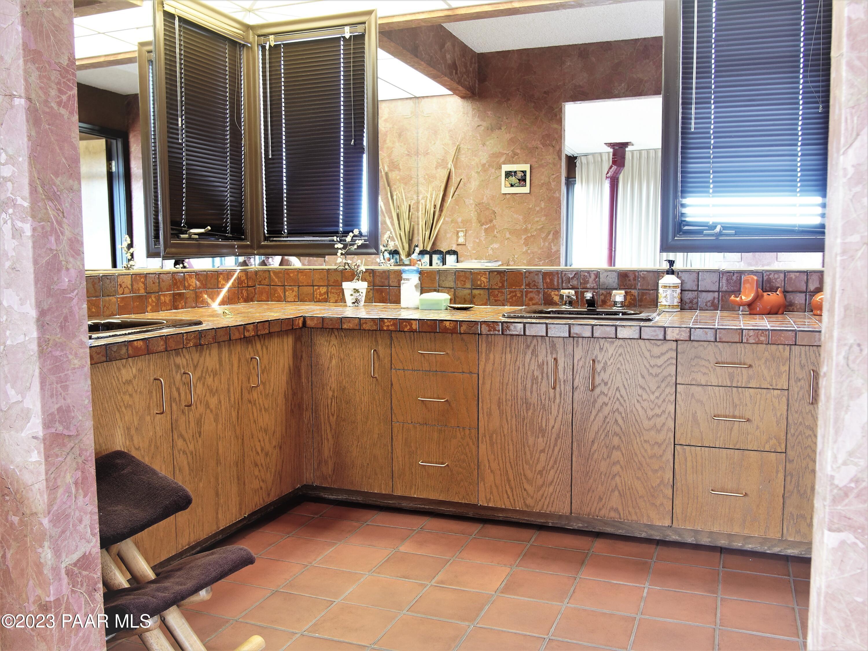 26 Pinnacle Road Prescott, AZ 86305 - Photo 36 of 59 Master Dual Vanity