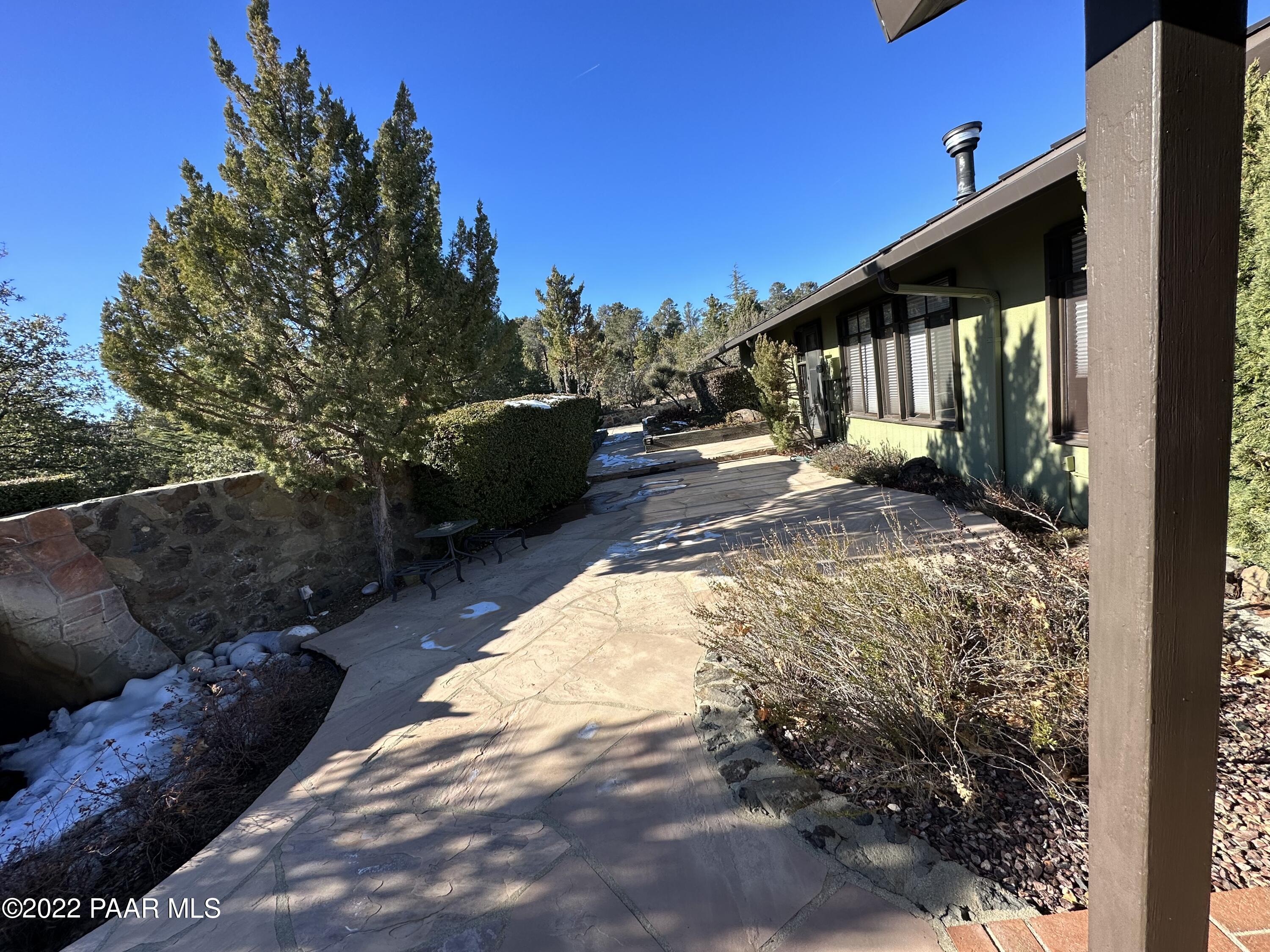 26 Pinnacle Road Prescott, AZ 86305 - Photo 53 of 59 Flagstone Patios