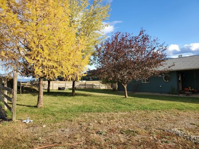 2439 Addy-Gifford Road Addy, WA 99101 - Photo 2 of 19