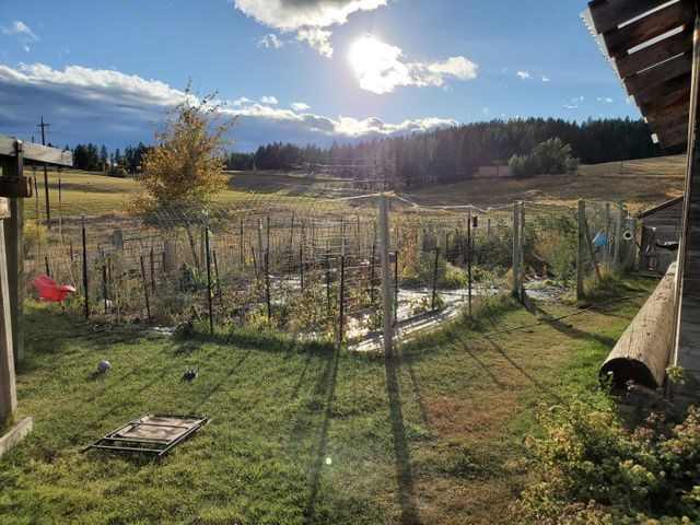 2439 Addy-Gifford Road Addy, WA 99101 - Photo 14 of 19