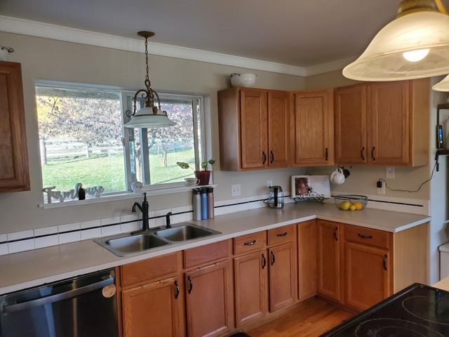 2439 Addy-Gifford Road Addy, WA 99101 - Photo 3 of 19