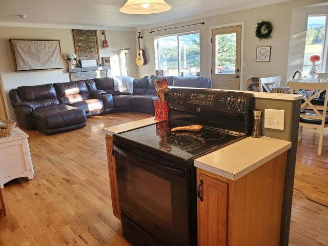 2439 Addy-Gifford Road Addy, WA 99101 - Photo 5 of 19