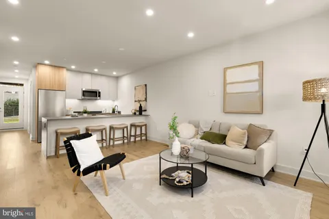 $895,000 | 2647 41st Street Northwest, Unit 2, Washington, DC 20007