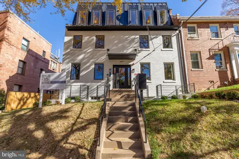 $895,000 | 2647 41st Street Northwest, Unit 2, Washington, DC 20007