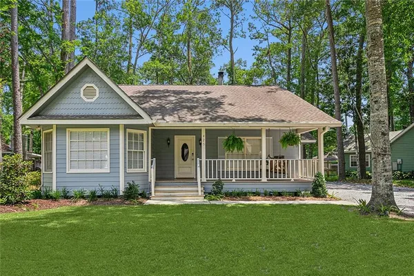 $2,350 | 425 Yaupon Drive, Mandeville, LA 70471