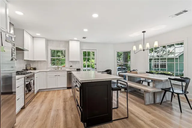 $2,350 | 425 Yaupon Drive, Mandeville, LA 70471