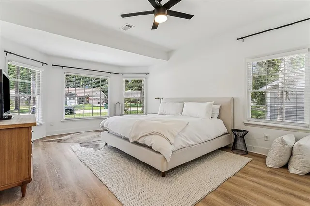 $2,350 | 425 Yaupon Drive, Mandeville, LA 70471