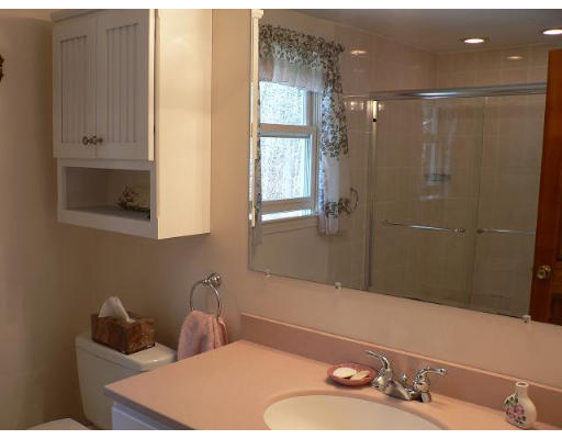 674 Townsend Road Groton, MA 01450 - Photo 13 of 17