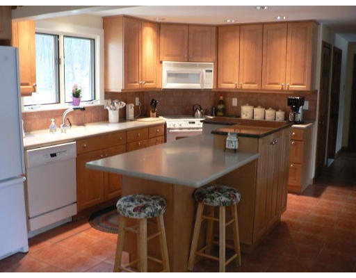 674 Townsend Road Groton, MA 01450 - Photo 8 of 17