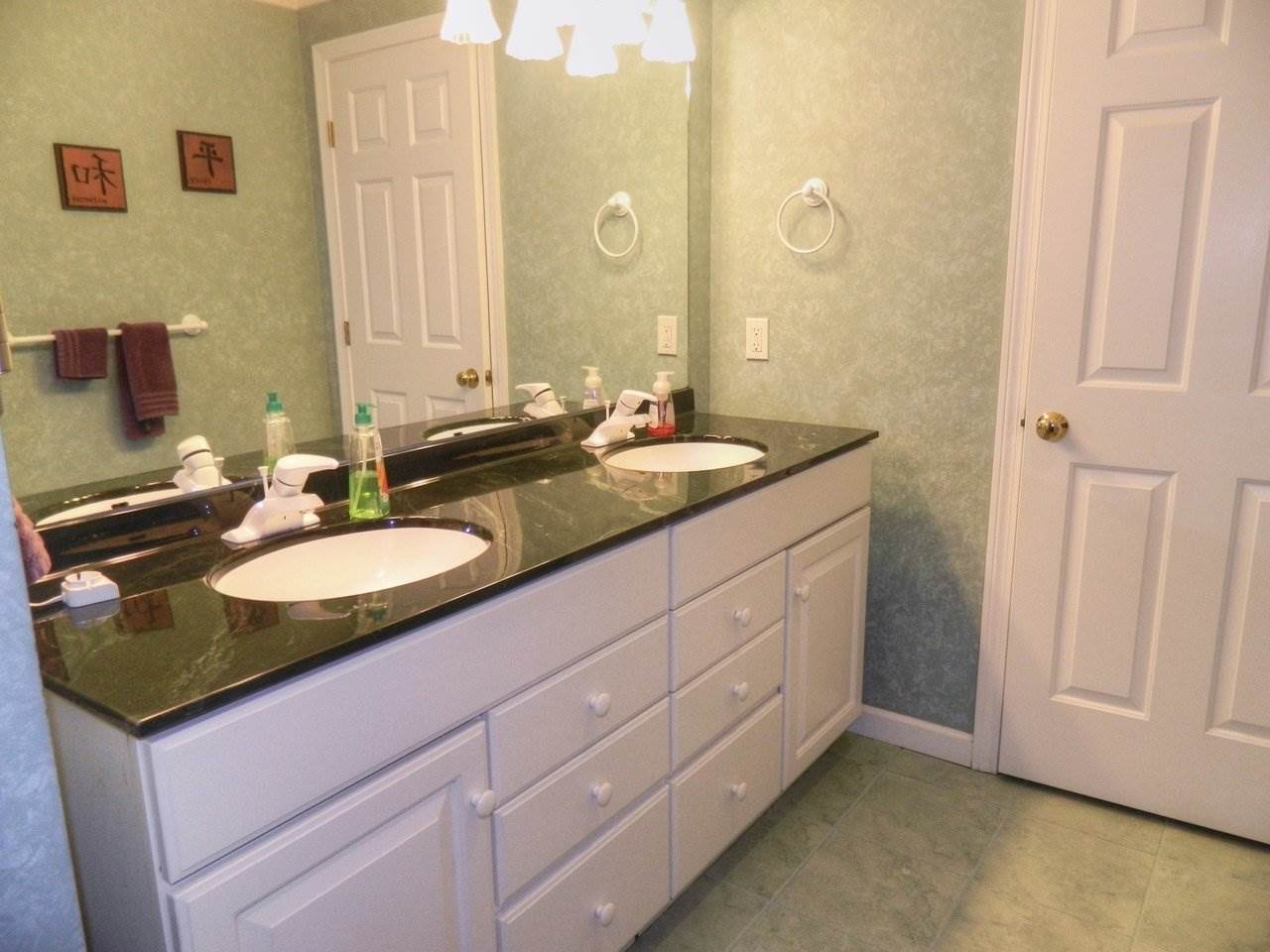 156 Nice Way Colchester, VT 05446 - Photo 22 of 40 Gallery Image 22
