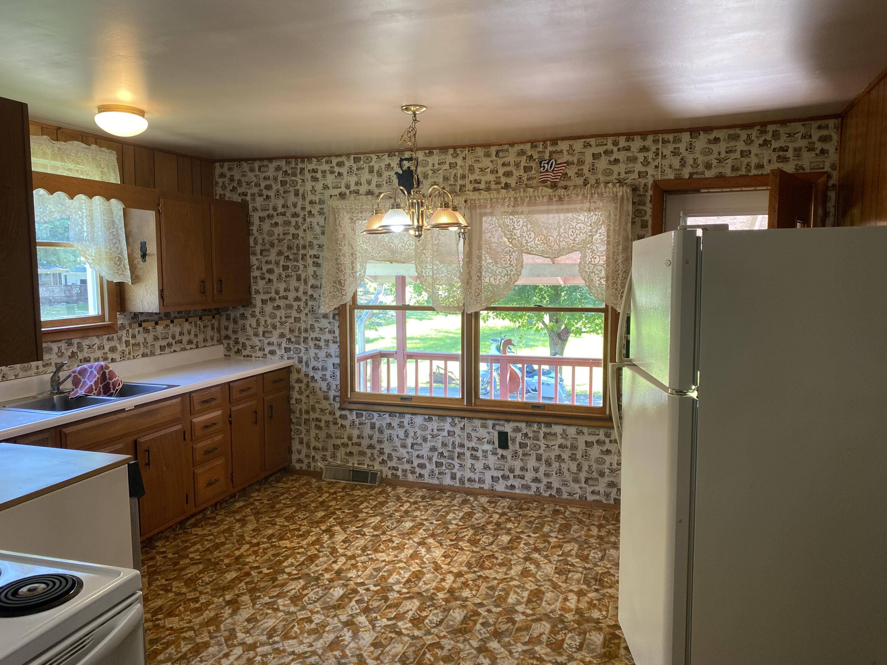 3001 Chapel Road Spring Arbor, MI 49283 - Photo 3 of 40 IMG_7549