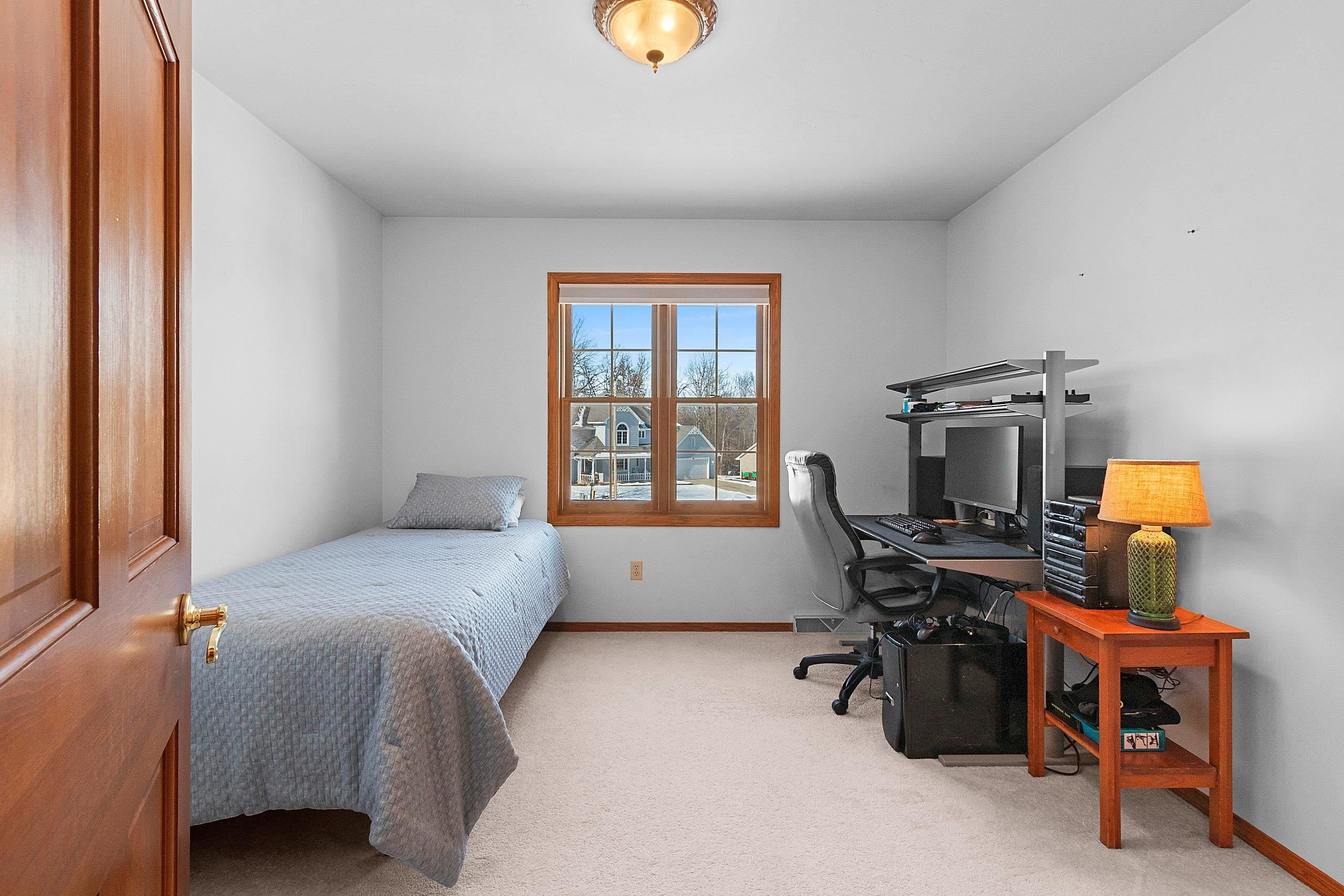 2626 Shore Ridge Court Green Bay, WI 54311 - Photo 37 of 68