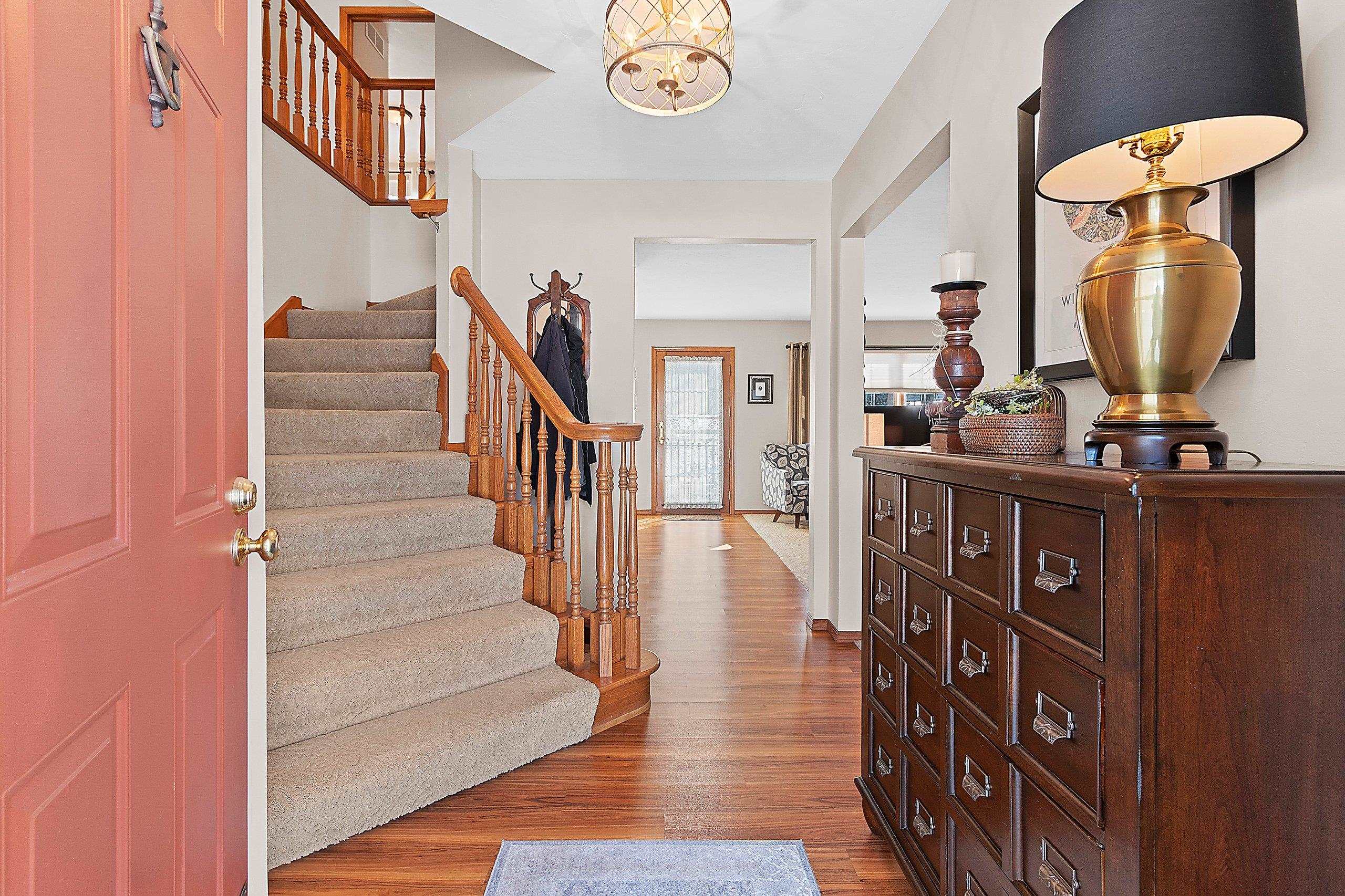 2626 Shore Ridge Court Green Bay, WI 54311 - Photo 10 of 68