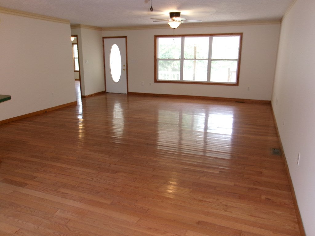 229 Deer Rdg Trail Tazewell, VA 24651 - Photo 5 of 15 Gallery Image 5