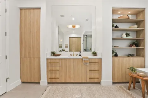 $3,850,000 | 238 Lake Sherwood Drive, Lake Sherwood, CA 91361