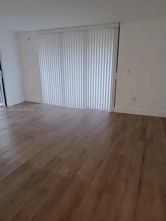 $2,300 | 16220 Northwest 2nd Avenue, Unit 411, Miami, FL 33169
