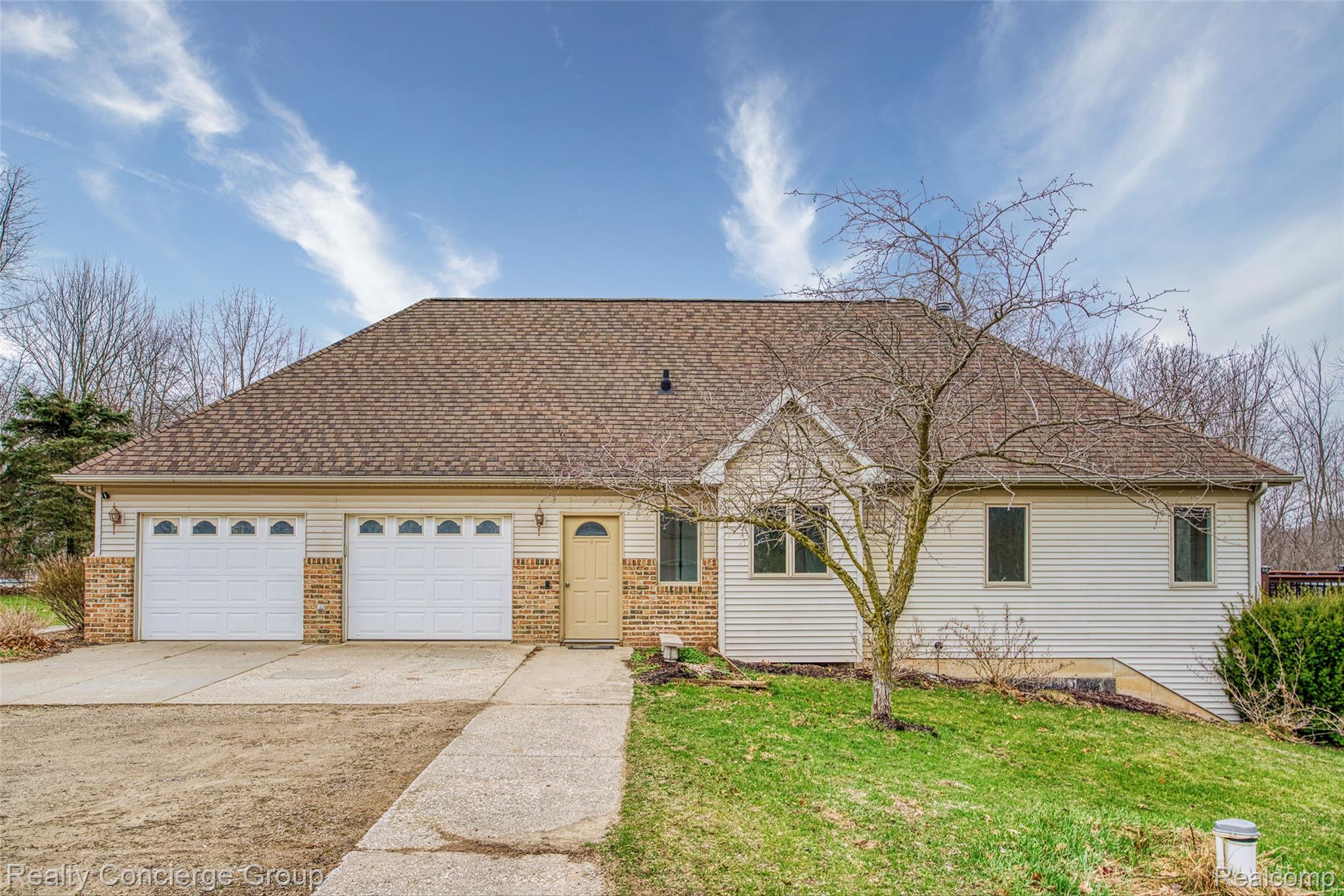 6400 West Sober Road Fowlerville, MI 48836 - Photo 3 of 55 DSC08171_2.jpg