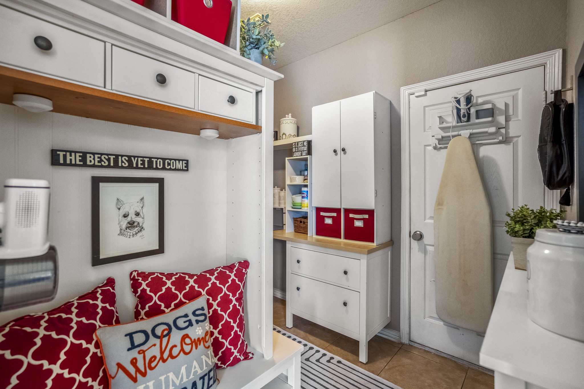 10203 Earlington Manor Drive Spring, TX 77379 - Photo 15 of 50 a living room with furniture and a dresser