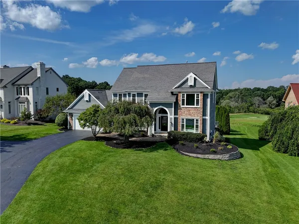 $699,900 | 10 Cobble Creek Road, Victor, NY 14564