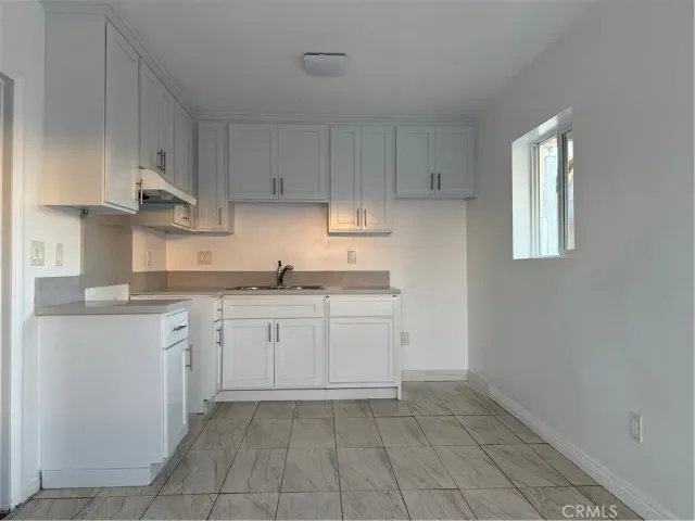 $1,800 | 4118 East San Vincente Street, Compton, CA 90220