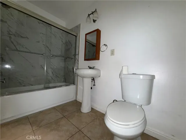 $1,800 | 4118 East San Vincente Street, Compton, CA 90220