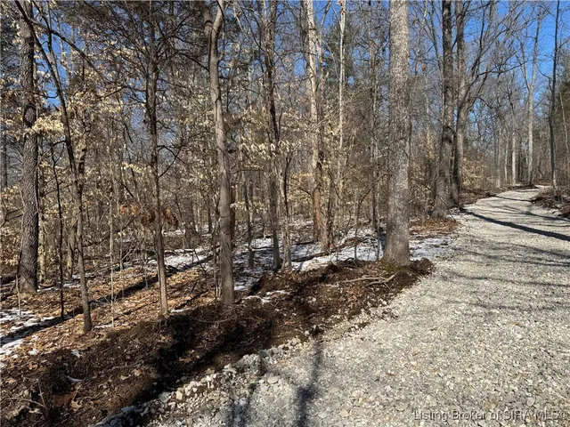 $1,399,000 | 0 In-237, English, IN 47118