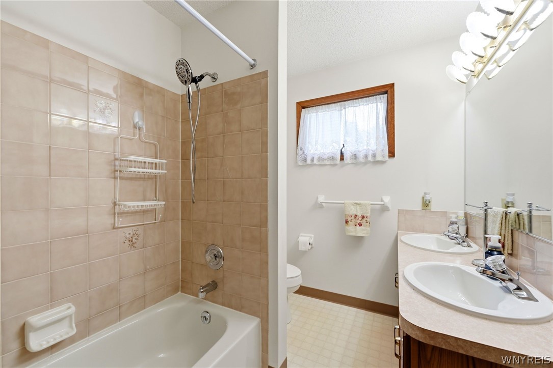 222 Warner Road Lancaster, NY 14086 - Photo 37 of 50