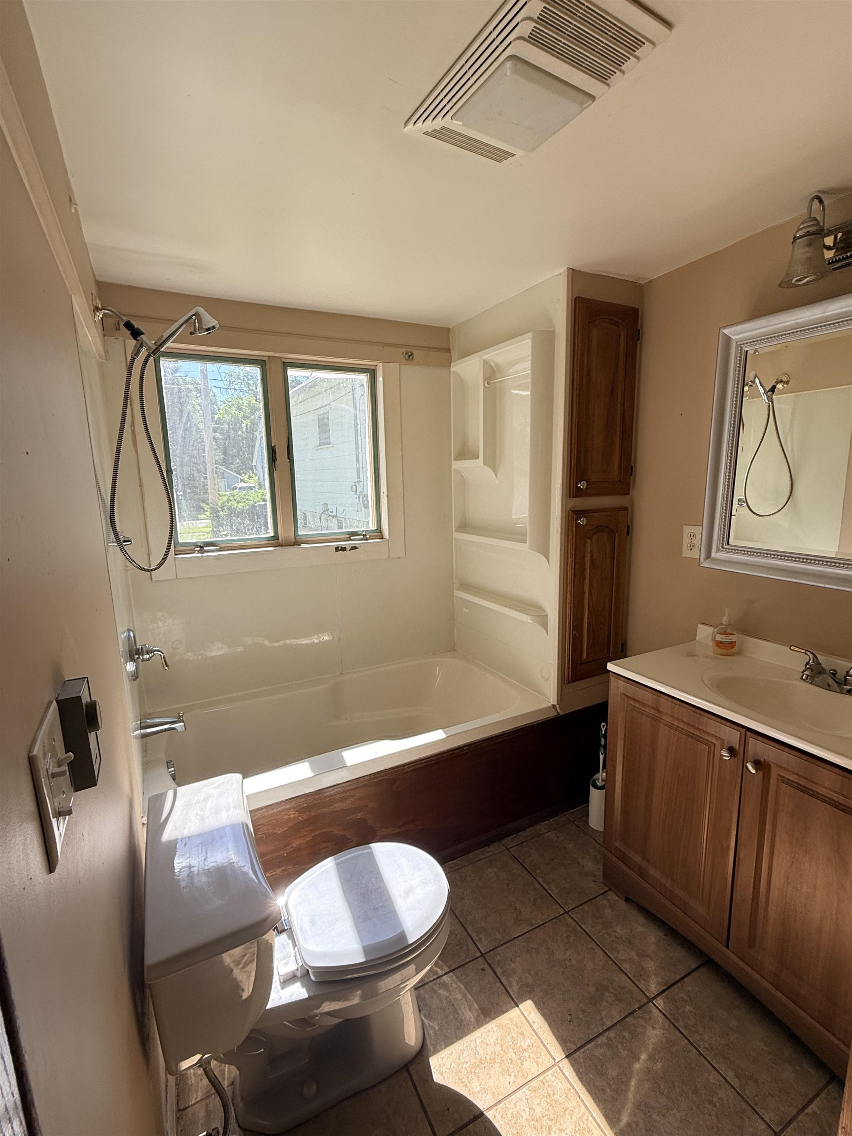 708 Woodside Lane Bay City, MI 48708 - Photo 7 of 22