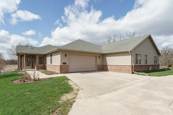 $350,000 | 1568 East Gate Drive, Watertown, WI 53094