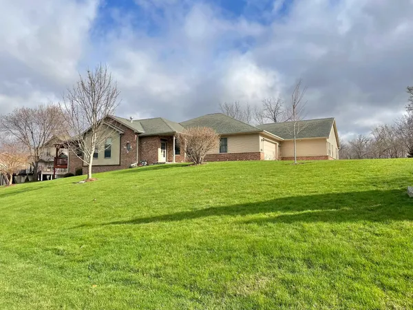 $350,000 | 1568 East Gate Drive, Watertown, WI 53094