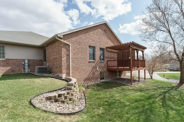 $350,000 | 1568 East Gate Drive, Watertown, WI 53094