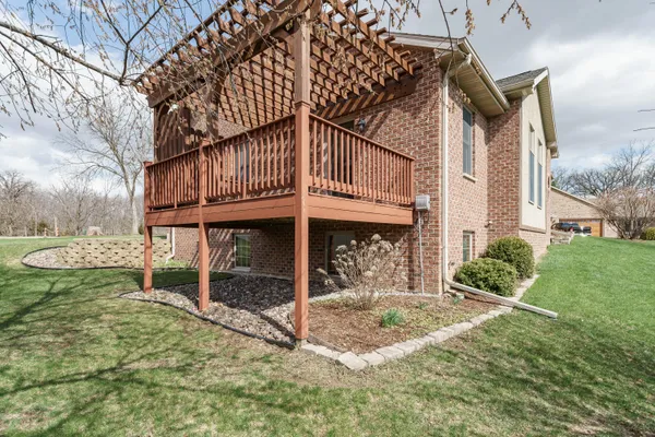 $350,000 | 1568 East Gate Drive, Watertown, WI 53094