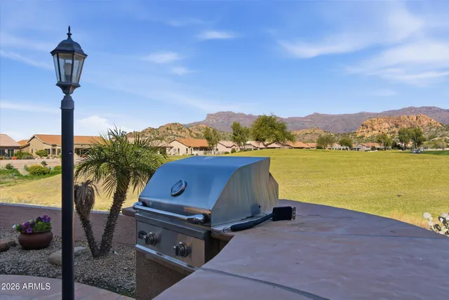 $625,000 | 7404 East Mariola Court, Gold Canyon, AZ 85118