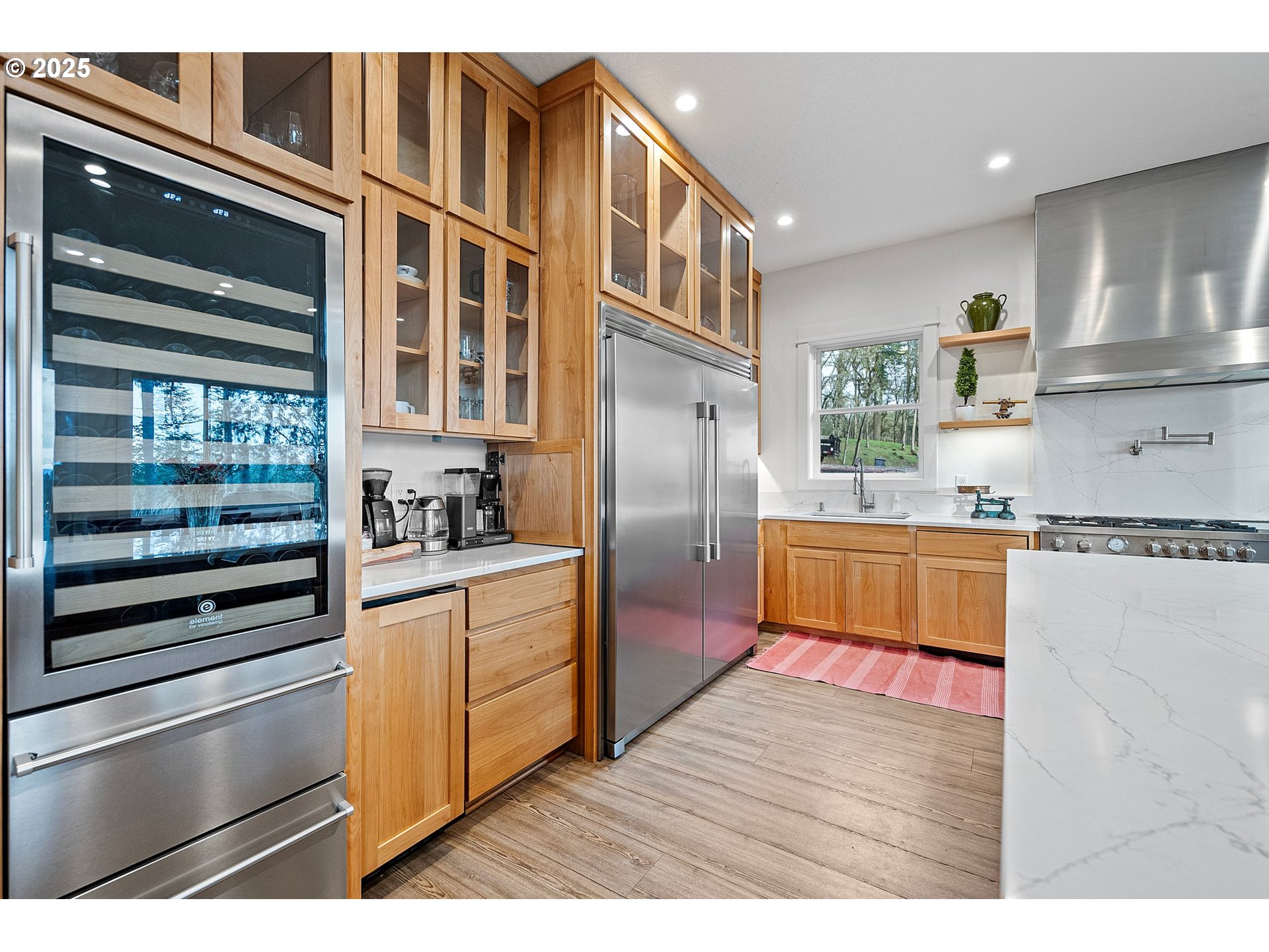 683 Oak Street Springfield, OR 97477 - Photo 12 of 48 Kitchen