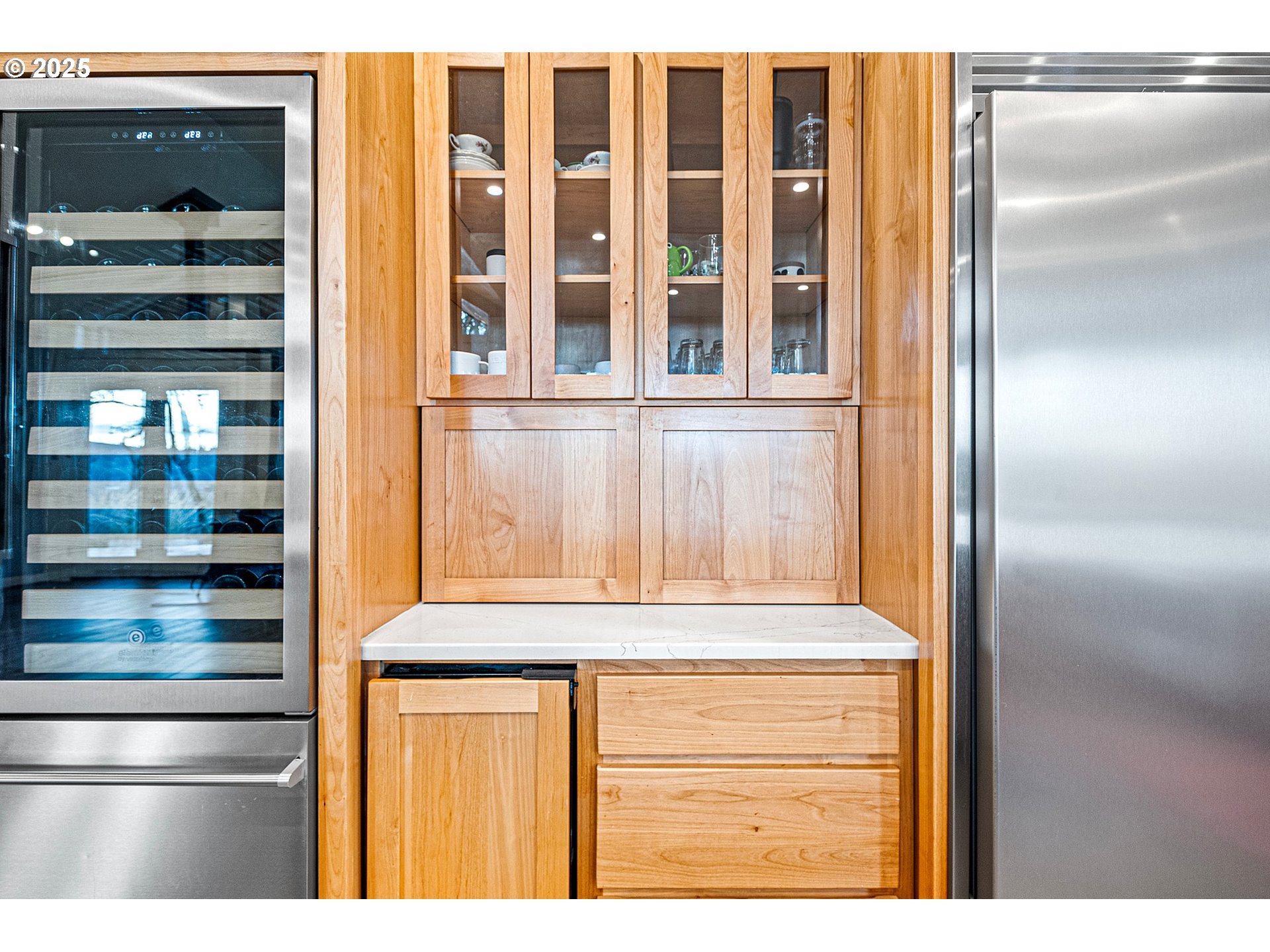 683 Oak Street Springfield, OR 97477 - Photo 14 of 48 Kitchen