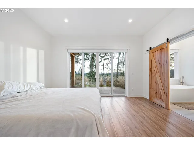 $1,350,000 | 683 Oak Street, Springfield, OR 97477