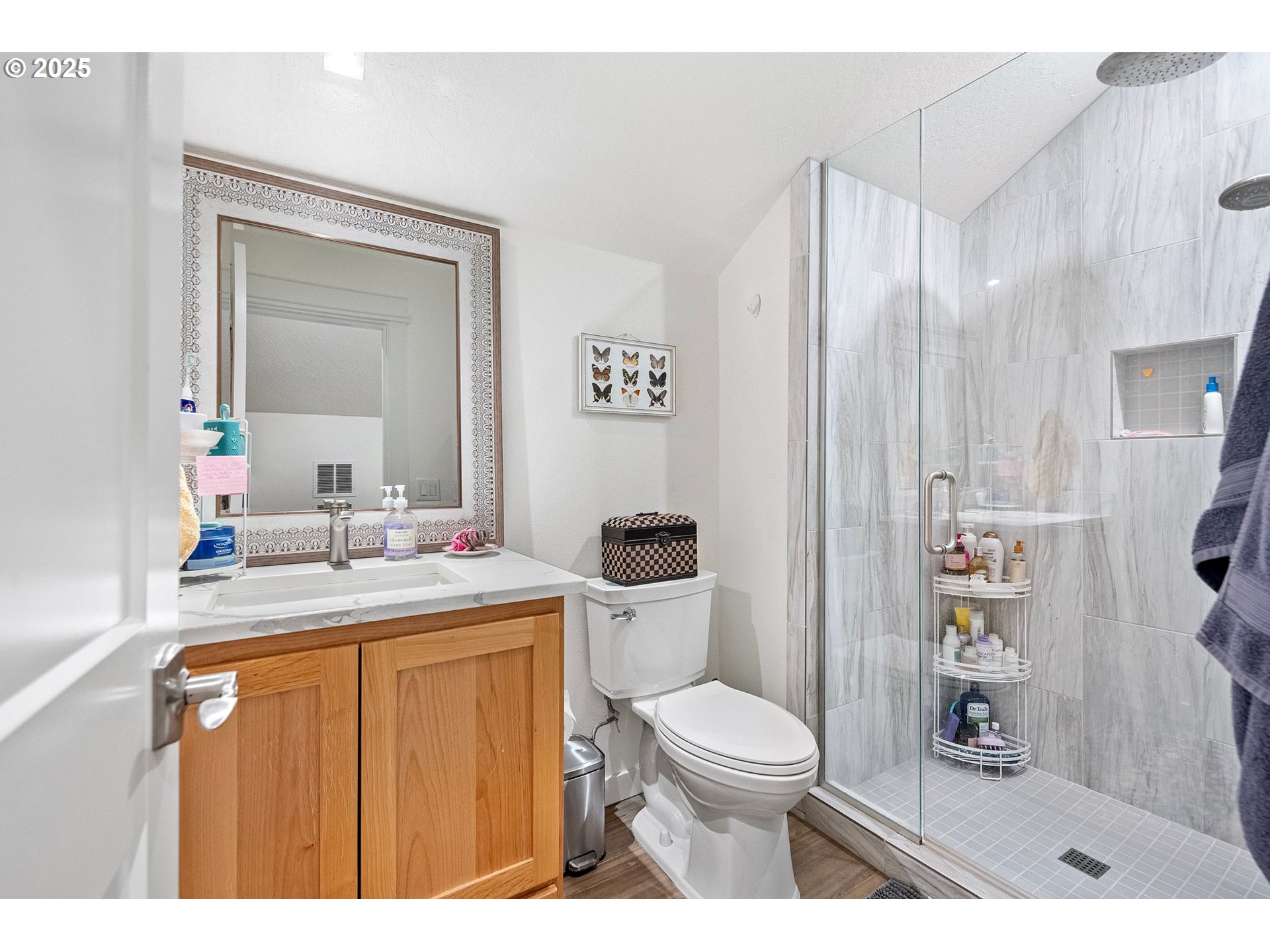 683 Oak Street Springfield, OR 97477 - Photo 37 of 48 Bedroom