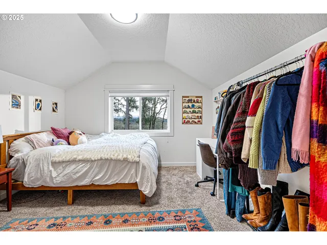 $1,350,000 | 683 Oak Street, Springfield, OR 97477