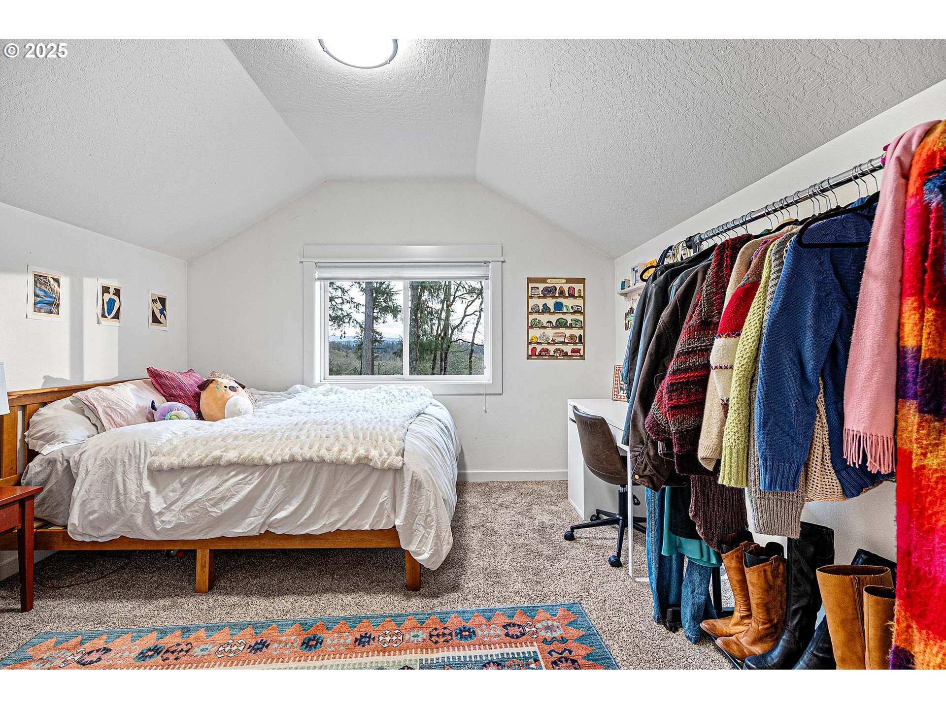 683 Oak Street Springfield, OR 97477 - Photo 38 of 48 Bedroom